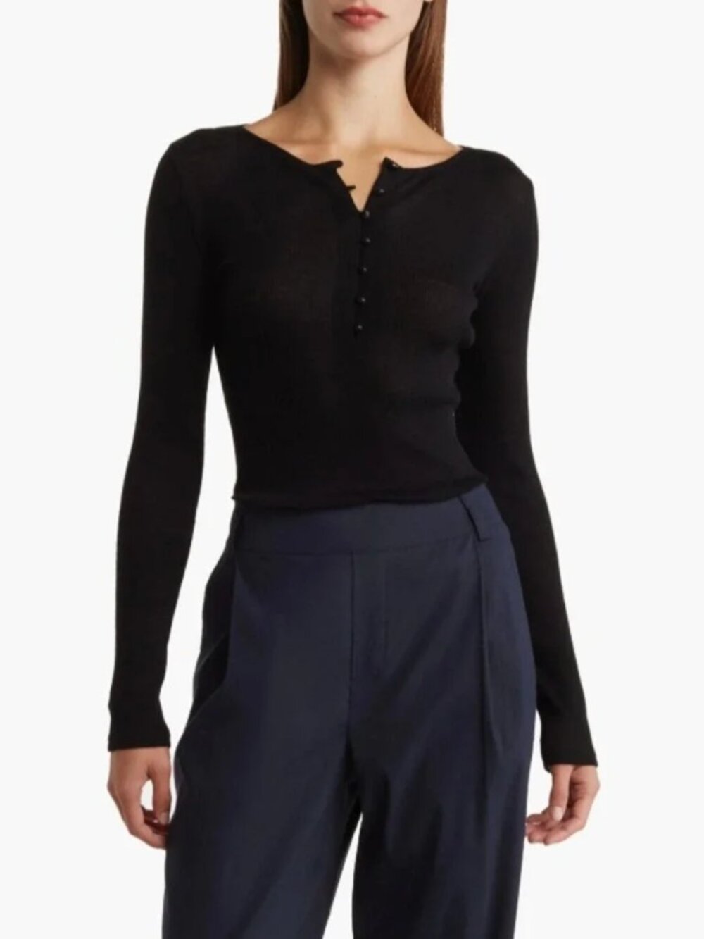 Vince Long Sleeved Henley in Black (S)
